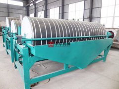 懸掛式永磁除鐵器與電磁除鐵器有何區別